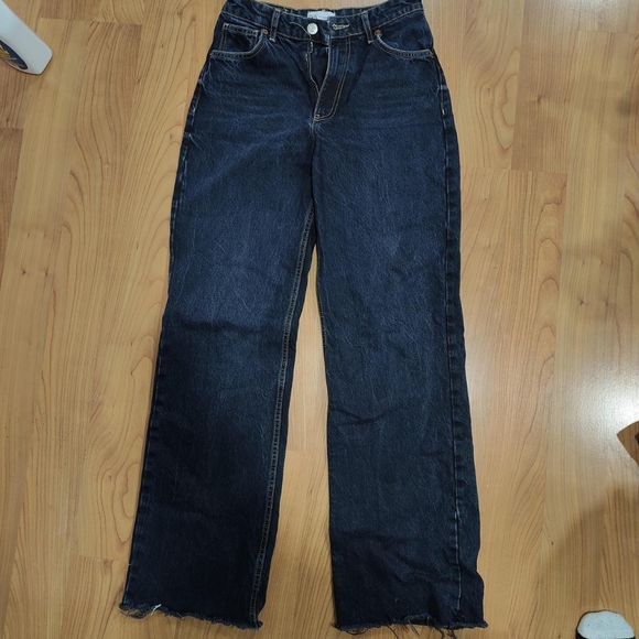 straight leg jeans - Picture 3 of 4